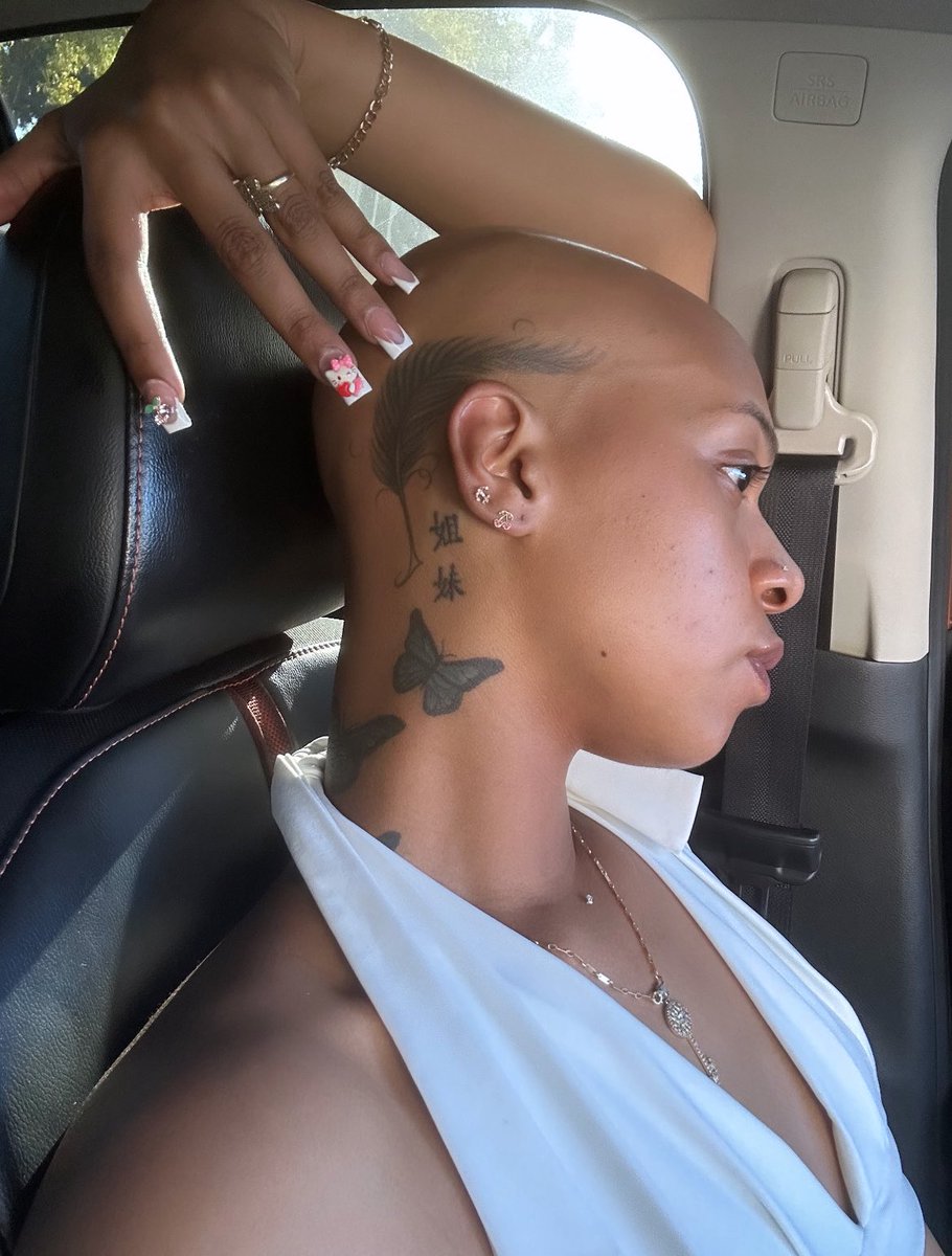 JadeA🏁 tweet media