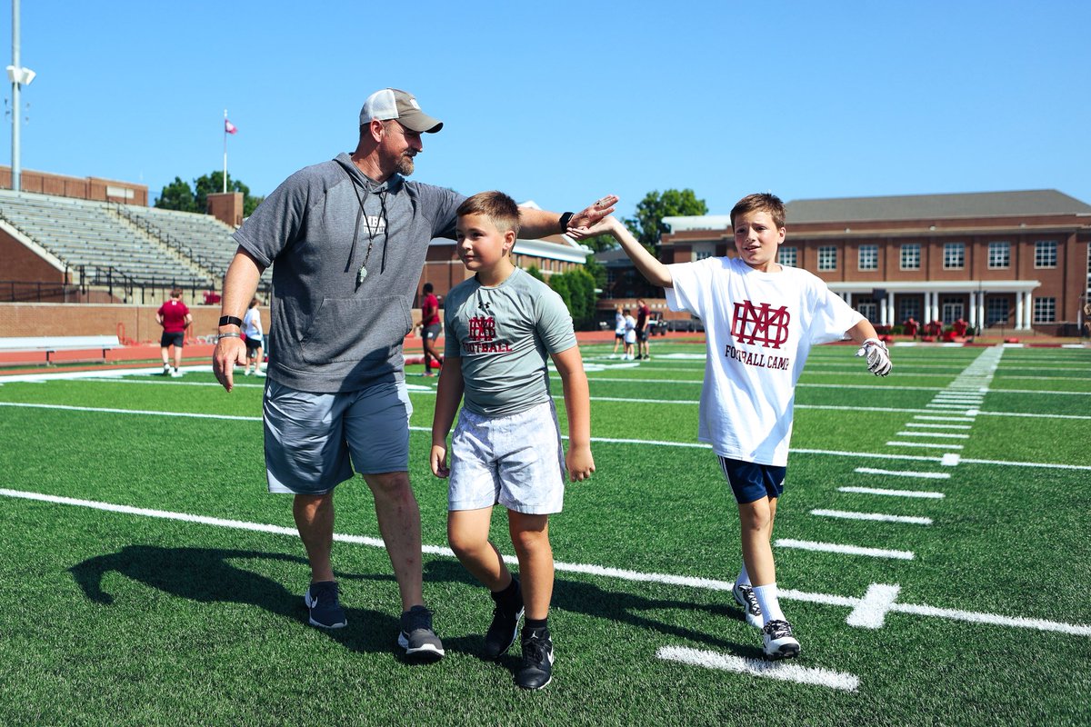Big thanks to @actionshotsbyabby for coming out and capturing some great moments at camp! 📸🔥

Check out some of the pictures from game here : actionshotsbyabby.pixieset.com/marcelreedmbaf…