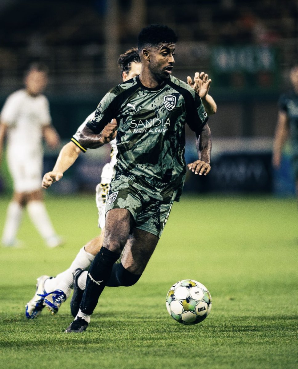 Gedion Zelalem 🇺🇸 vs Charleston Battery yesterday:

⏰ 90 mins
🎯 89% pass accuracy
💫 2 chances created (match-high)
💣 12 passes into final third (match-high)
☄️ 3/4 long balls cmp
🏃‍♂️ 2 interceptions
💪 8 recoveries
⚔️ 6/8 duels won