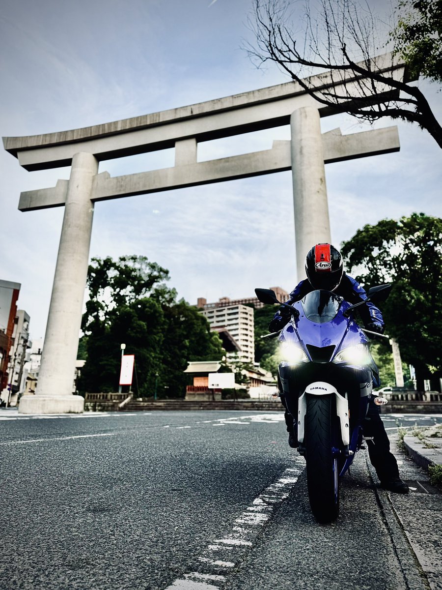 FuurinkazanKei's tweet image. 鹿å
å³¶ã®äžå¿éšã«äœçœ®ã
çå
æå€§çŽã®
ç
§åœ(ãŠããã«)ç¥ç€Ÿ
埡ç¥ç¥ã¯å¹æ«ã®åå 島接æåœ¬ å
¬
鹿å
å³¶ã§ã¯ç¥ç€Ÿã寺é¢ã§å¬ãããå€ç¥ãã
ãå
æç¯(ãããã€ã©ã)ã
ãšãããŸã
ããã§ ä»å¹Žãææ¥ãšæåŸæ¥
客æ°10äžäººèŠæš¡ã® å
æç¯ãå¬ãããŸã
åºåºãšç¯ç¯ ãããŠå€ãã®äººã§è³ãã
å€ã®å€ãâŠåœ©ããŸã