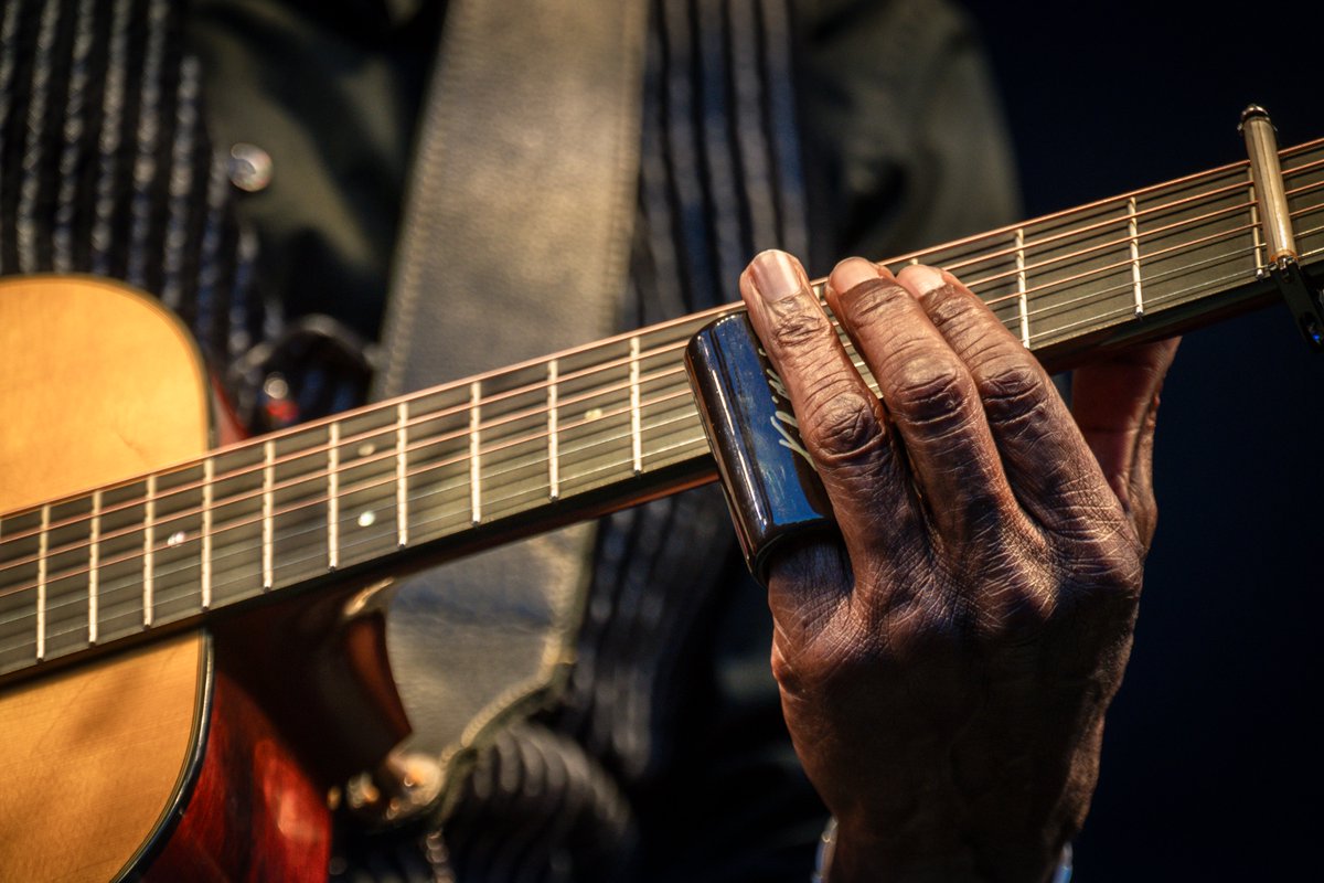 LuccaSummerFest's tweet image. Il meraviglioso blues di Keb&apos; Mo&apos; ad aprire una fantastica serata di musica!

#LSF25

Foto di Francesco Prandoni