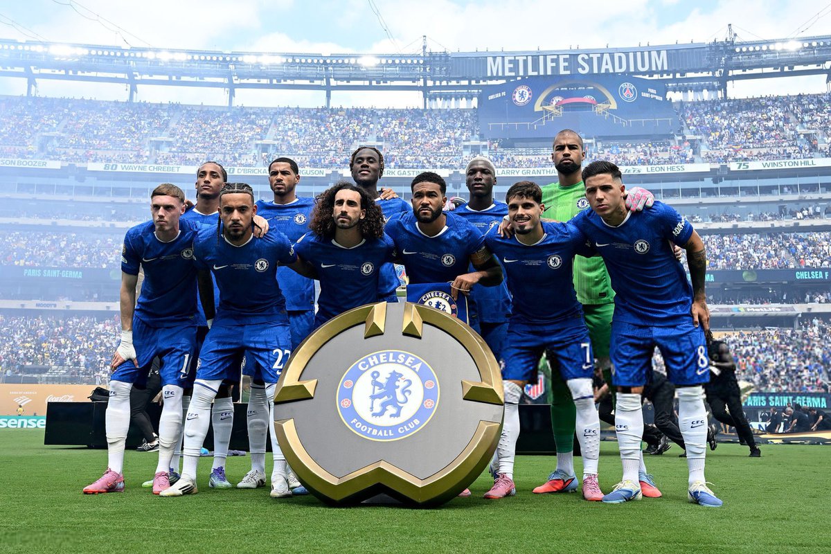 mid_cfc_7's tweet photo. رسميًا:

تشيلسي بطل النسخة الأولى من كأس العالم للأندية 2025 🏆

تشيلسي بطل العالم.. تشيلسي بطل مونديال الأندية 🔵😍😍 https://t.co/uVCKQMmSjY
