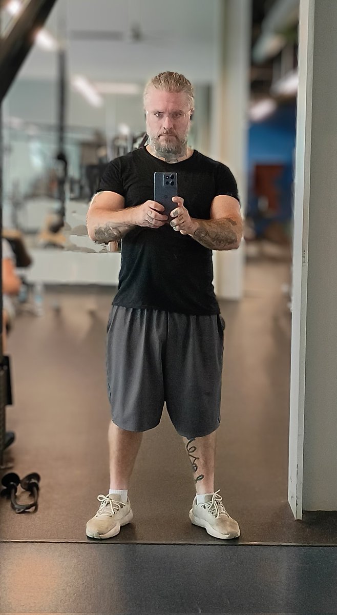 TattoosAndScarz's tweet image. I don't care where you are at in your journey in making changes to your body. If you go to the gym and put in the work, you have my respect. 💪 Tell me what you been working on in the comments ⬇️ #TattoosAndScarz #gym #gymmotivation