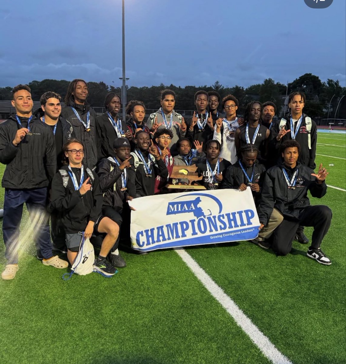 IsaiahHard2048's tweet photo. Great first outdoor track season!
Second team all conference 
State champs
(Check out my times and results on https://t.co/Ic2OWSyhNO) https://t.co/dfK8GzEZdn