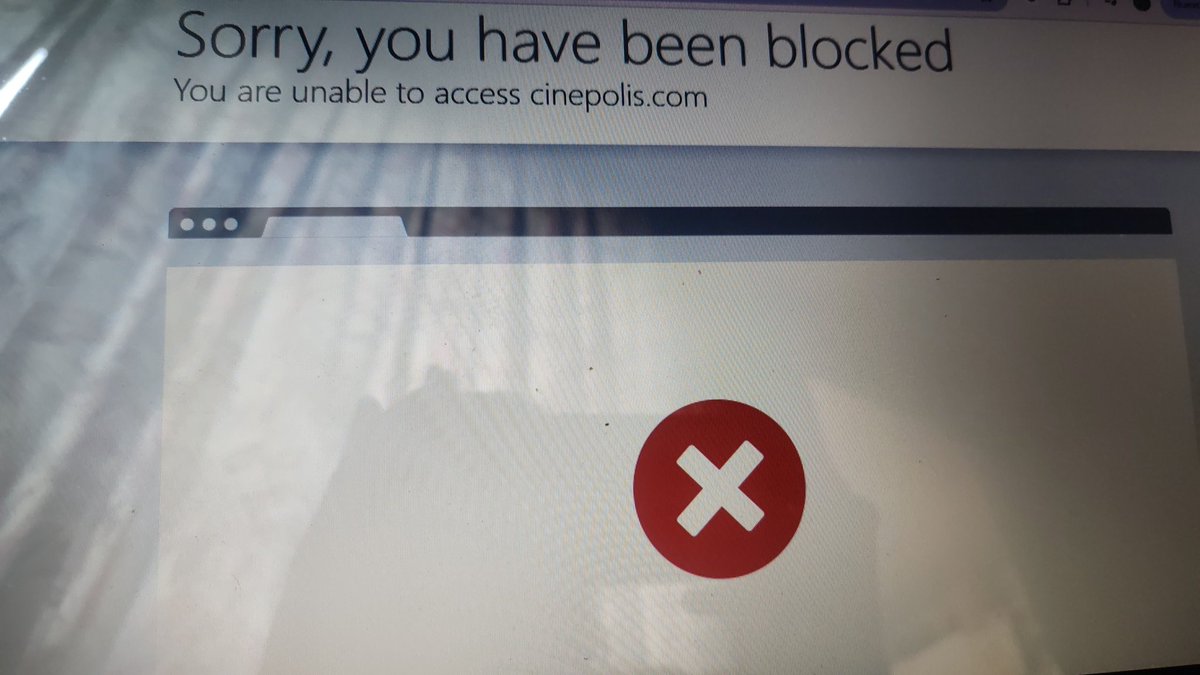 Daf2810's tweet photo. @AyudaCinepolis Tampoco me deja entrar, ya ingrese el código que mandan por correo y dice que estoy bloqueada https://t.co/EflVWkB4sE