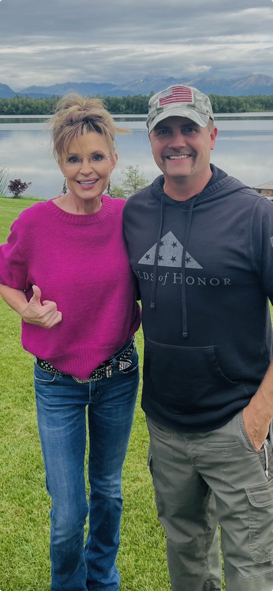 SarahPalinUSA's tweet image. Unsurpassed patriotism🇺🇸 and dedication to family, faith & freedom @johnrich #johnrich in #Alaska