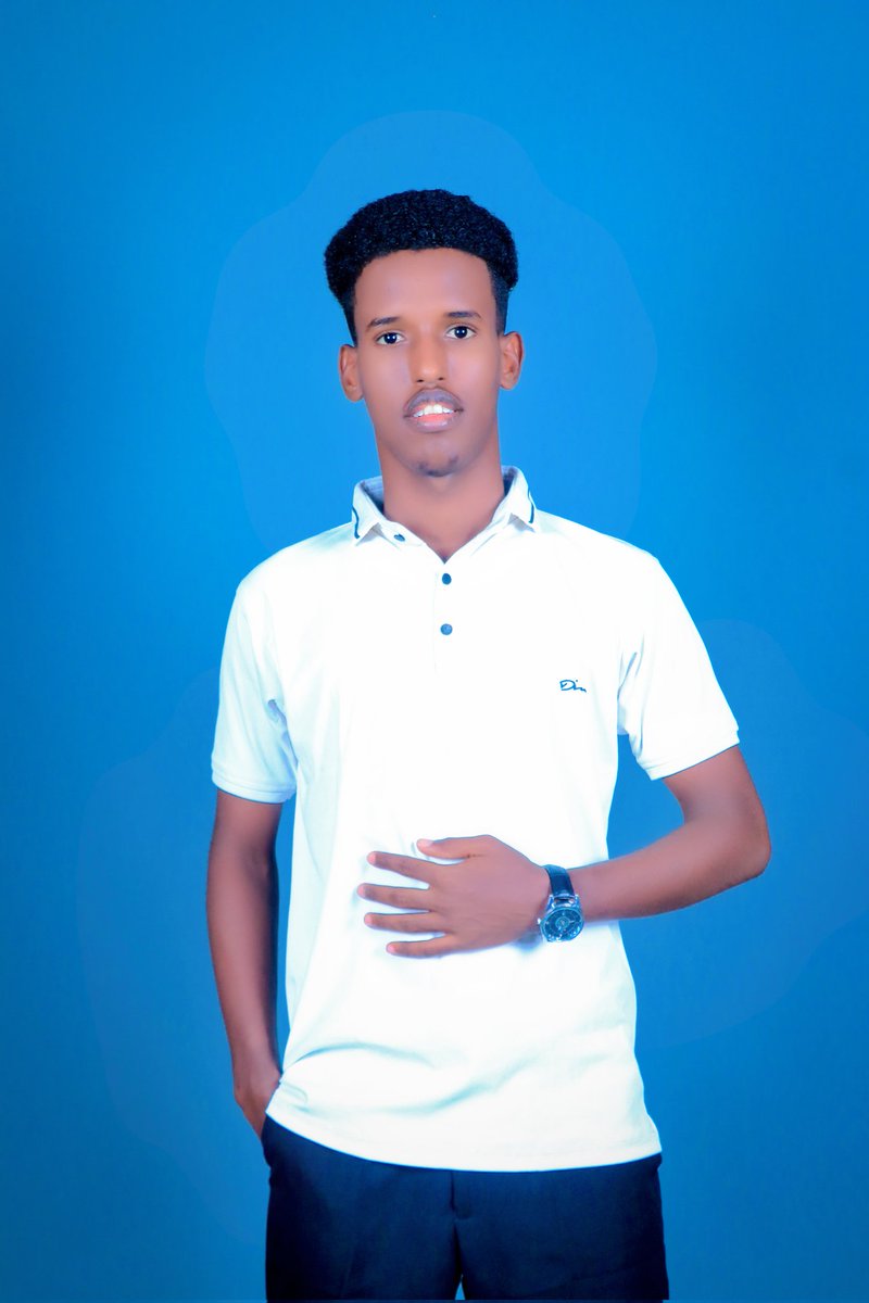 Sadak_Cabdi's tweet photo. Saxiptinimadu waa dahab nololeed
@Abdisamed_Areys https://t.co/o9YmekOhDo