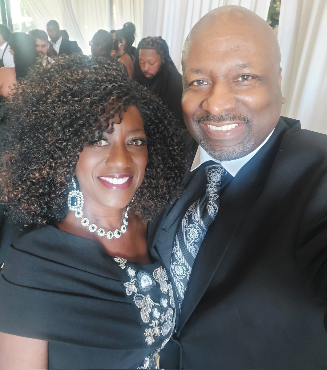 BatesAlive1's tweet photo. Wedding flow 💕🎊💕 https://t.co/c2A7TNmbzS