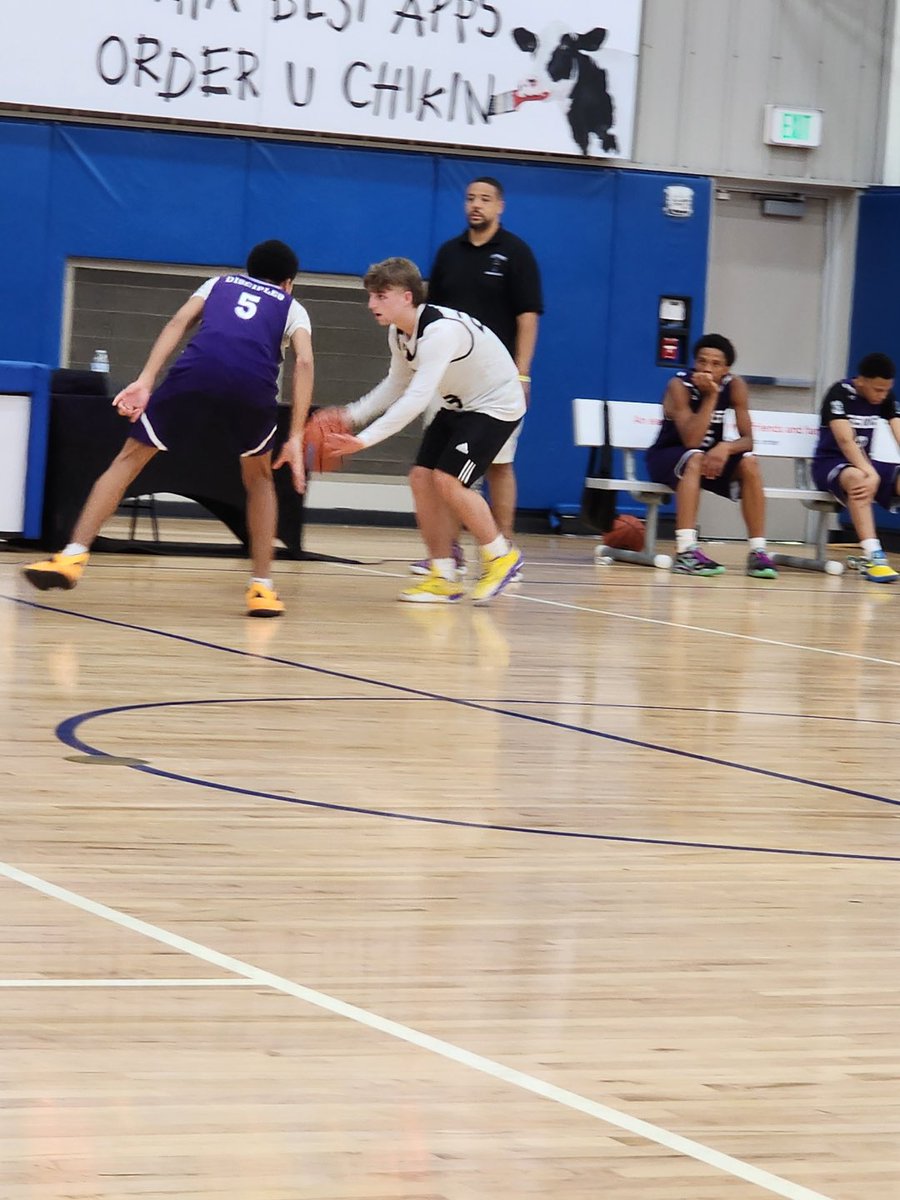 OLIVER SPRINGS HIGH SCHOOL BOYS BASKETBALL (@oshsboysbball) on Twitter photo I 👀 you E! A double double in the silver championship game. 10 pts 10 rbs from the PG position and was a pest on the defensive end. <a href="/will_merrell/">Will Merrell</a> <a href="/Bigqtrains/">Quincy Scates</a> <a href="/5StarPreps/">5Star Preps</a> <a href="/prepxtra/">PrepXtra</a> <a href="/KevinMoses38/">Kevin Moses LLC</a> I 👀 you E! A double double in the silver championship game. 10 pts 10 rbs from the PG position and was a pest on the defensive end. <a href="/will_merrell/">Will Merrell</a> <a href="/Bigqtrains/">Quincy Scates</a> <a href="/5StarPreps/">5Star Preps</a> <a href="/prepxtra/">PrepXtra</a> <a href="/KevinMoses38/">Kevin Moses LLC</a>