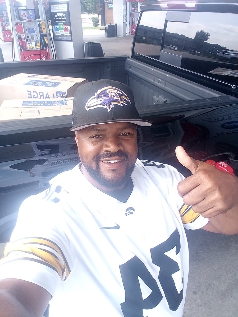 higginized's tweet image. If you think I'm going to not stop in Iowa City your crazy!! You see it!!! Hawk Hawk Hawk!!!!!