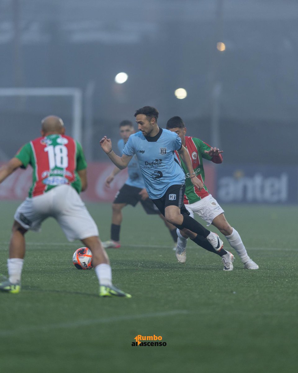 Nos podes escuchar EN VIVO 
Oriental y Colón desde el Palerno

 goo.su/u8lxvWf