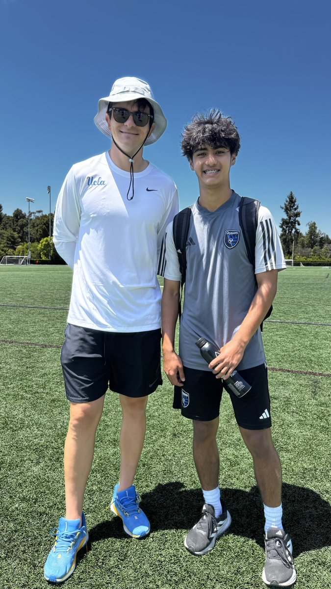 RZ64_408 tweet media