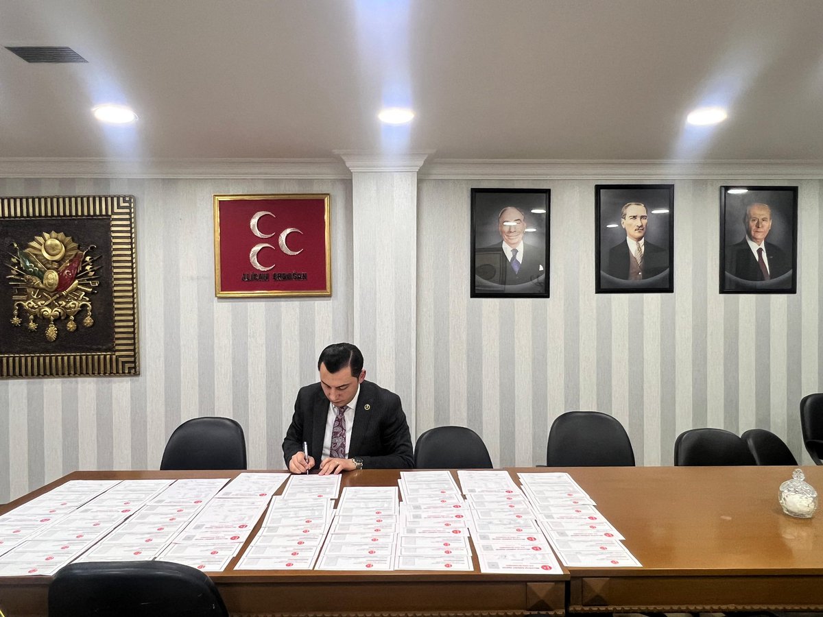İstanbul Esenler MHP ilçe teşkilatına son günlerde gelen üyelik başvuru kayıtları..