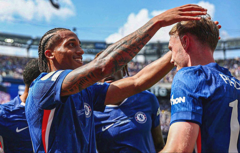 🚨 FT: Chelsea 3-0 PSG

THE LION ROARS! 🦁

CHELSEA HAVE WON THE CLUB WORLD CUP! CHAMPIONS OF THE WORLD! 🏆

THE BEST CLUB IN LONDON MAKES HISTORY AGAIN ON THE BIG STAGE! 

WE'VE WON IT ALL! 🎶🔥

#CFC 🇺🇸