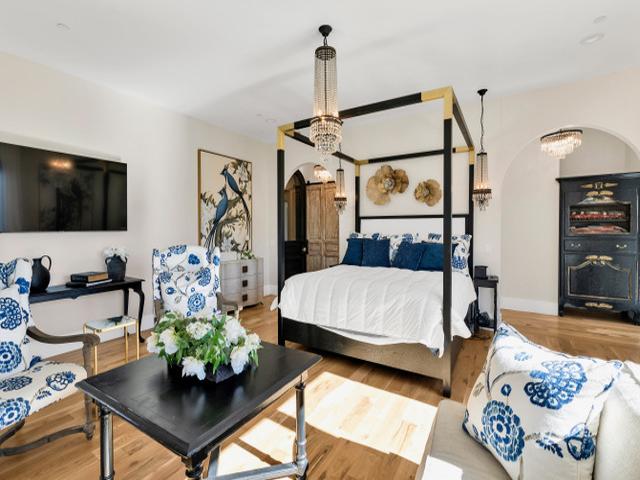 EpicRealtySoCal's tweet photo. ✨ NEW PRICE ✨$2,398,000 — an incredible opportunity to own one of Fallbrook’s most extraordinary properties. This one-of-a-kind designer estate sits on over 2 acres of privacy w/panoramic views and three separate buildings including two master crafted residences DRE#: 01941662 https://t.co/wjiIB2hRv8