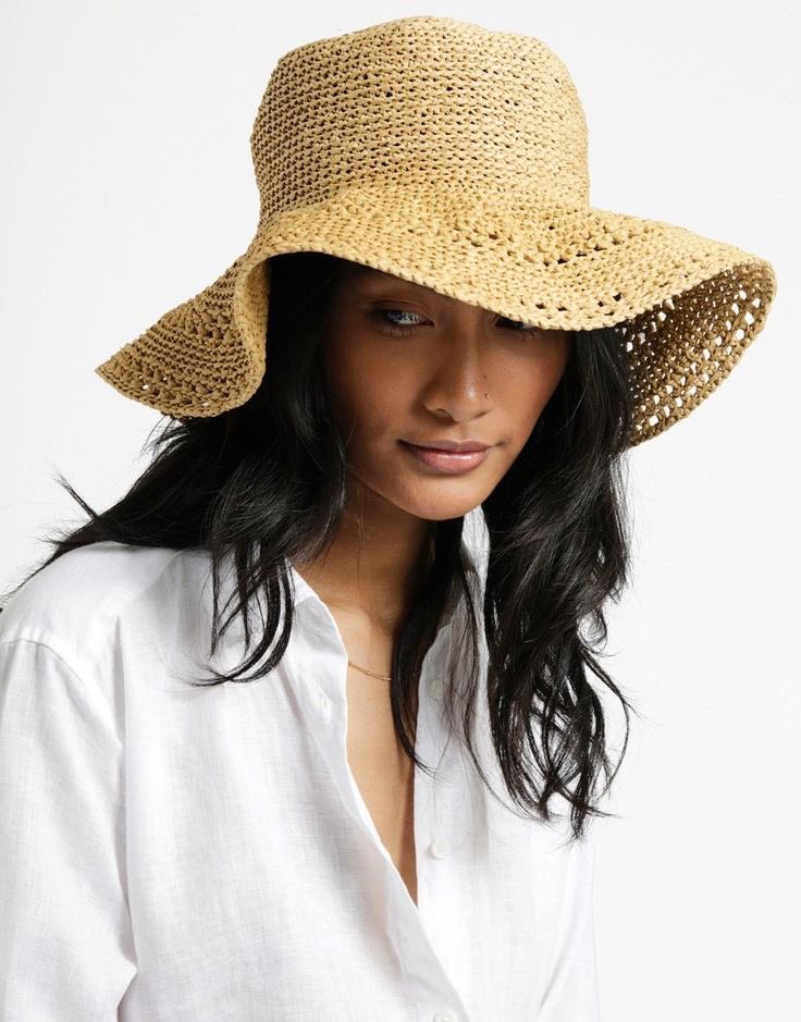 ecojoyknits's tweet image. This is super cute! I would wear this everywhere. It’s $36 for the kit.   #crochetkit #crochethat #raffia #sustainablecrochet #summercrochet 

woolandthegang.com/en/products/wo…