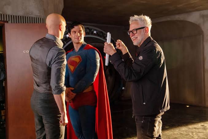 memohiervas's tweet image. Pues #Superman recauda 217 millones de dólares en sus primeros 3 días