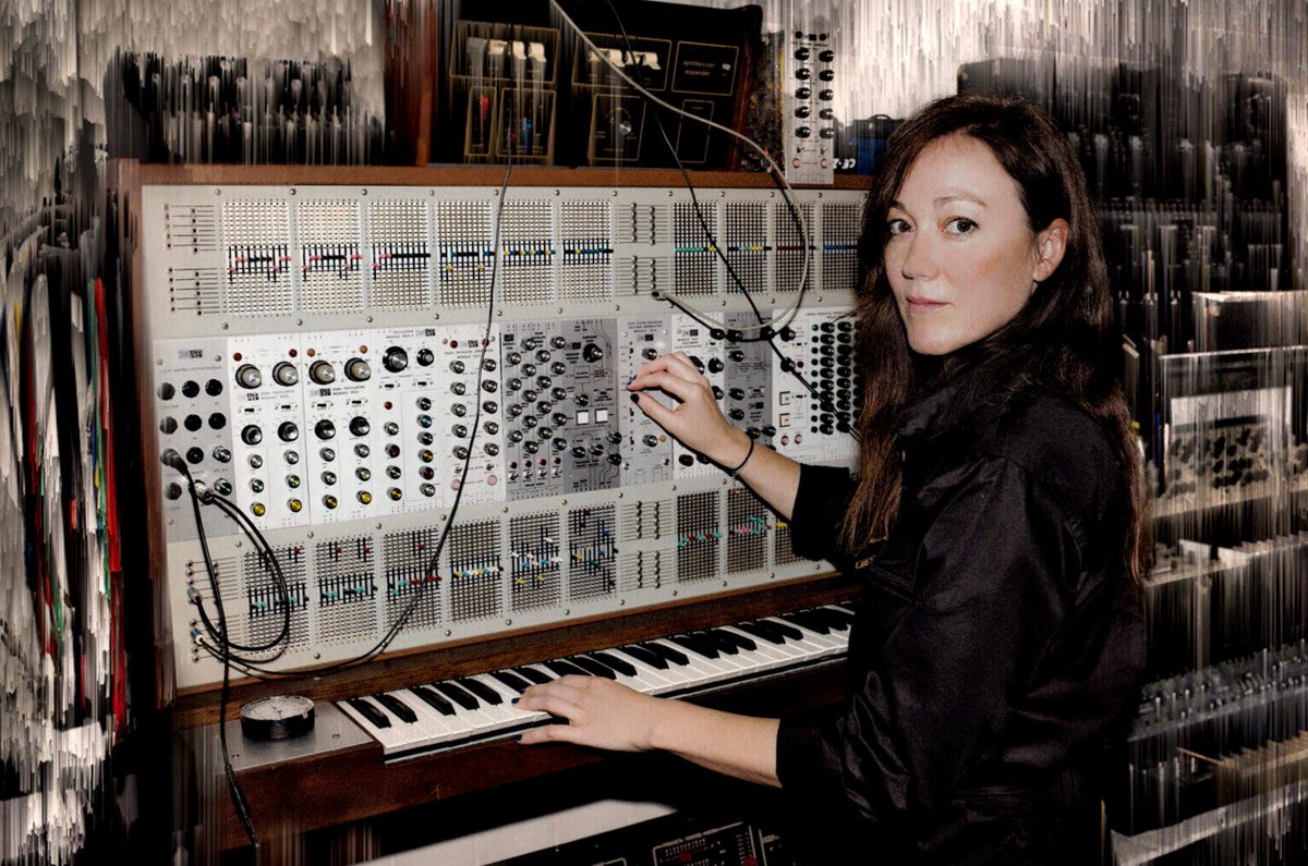 An album inspired by synesthesia – the ability to associate sounds with colors 

🎚️→ tinyurl.com/musdel | <a href="/delaurentis000/">DELAURENTIS</a> 

via <a href="/SonyCSLMusic/">SonyCSL(Paris)_Music Team</a> 

#BLOG #ブログ #AI #music #DELAURENTIS