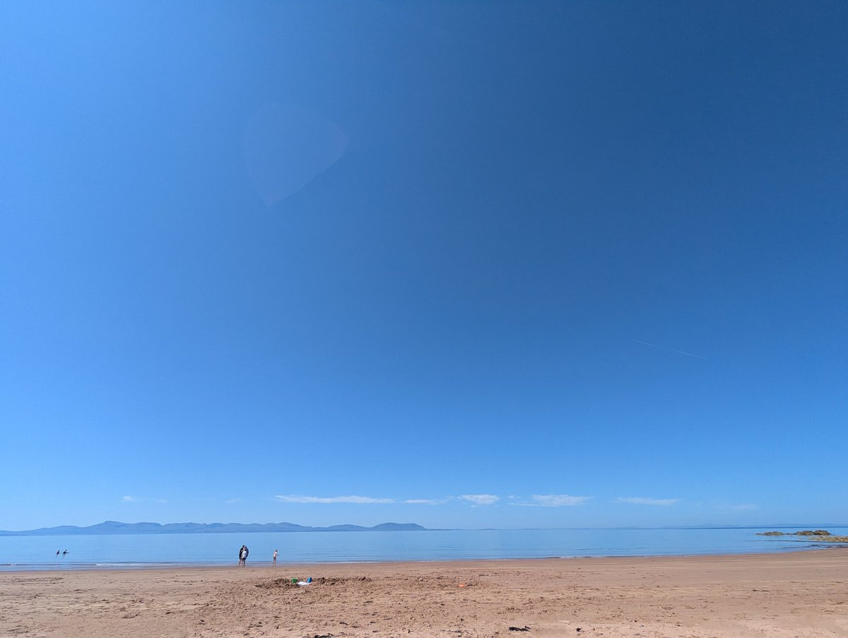 RedRiverCroft's tweet image. What a day 💙
Opinan beach, Wester Ross. View across the sea to Skye.