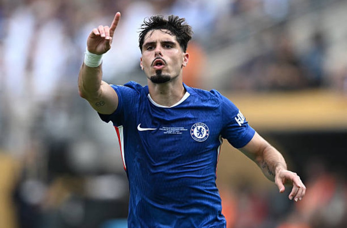 حقق كأس العالم للأندية والمؤتمرات وأمم اوروبا 
اذا ما شفنا نيتو برفع الكرة الذهبية والله عىار في تاريخ كرة القدم موسم خيالي تاريخي وكأني أرى نيتو يرفع الكرة الذهبية عمومًا هي بين نيتو وديمبيلي 
بس يارب اشوفك يا ابن بلدي ترفعها 💙💙💙