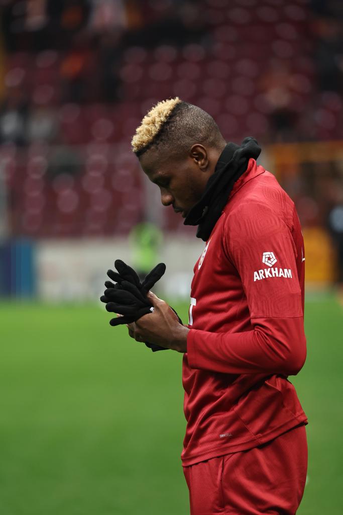 📍 Galatasaray'ın Osimhen transferinde Napoli'ye ödeyeceği peşinat 40 milyon Euro.

2026 yazında 17.5 M,
2027 yazında 17.5 M daha ödenecek.

Anlaşma 4 yıl olacağı için yapılan ödemenin 1/4'ü yıllık harcama limitini etkileyecek
#yüzdeyüz
