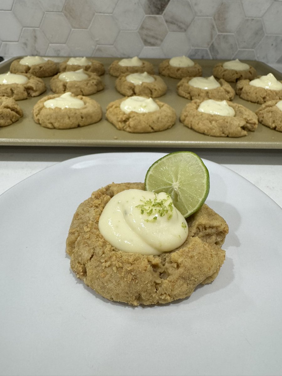 RoamingNC's tweet image. butter my biscuit 😋
three batches of blondies and key lime pie cookies. sweet goodies contain a special ingredient that with the right company, you may laugh your butt off. want one? 😉
homemade is always better. baking with the music turned up on a sunday is therapeutic