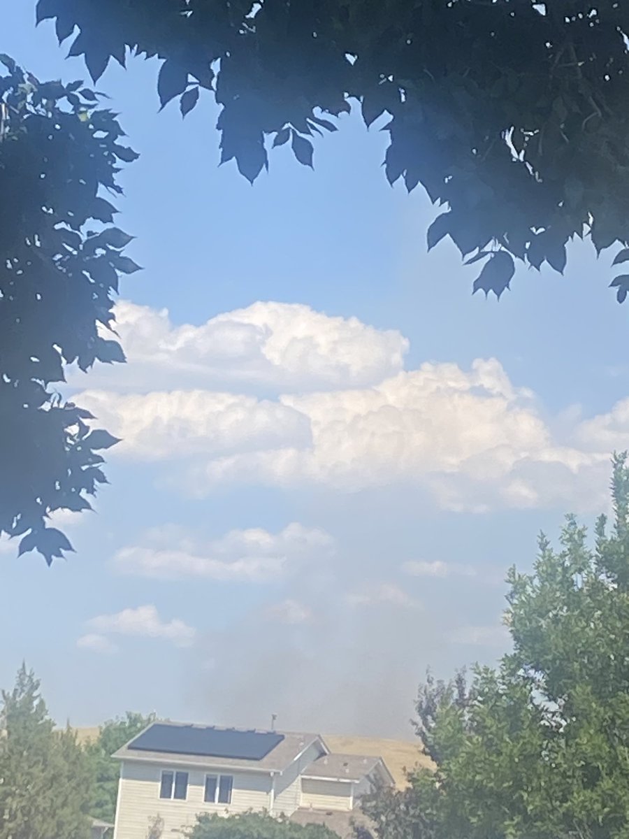 🎶🏒x - Monica Bowles🏒🎶 #goavsgo (@monicabowles) on Twitter photo <a href="/ReporterAshley/">Ashley Michels</a> View from my front yard in Roxborough looking east. Can smell it now. 5or 6 small fires. Moving southwest. <a href="/ReporterAshley/">Ashley Michels</a> View from my front yard in Roxborough looking east. Can smell it now. 5or 6 small fires. Moving southwest.