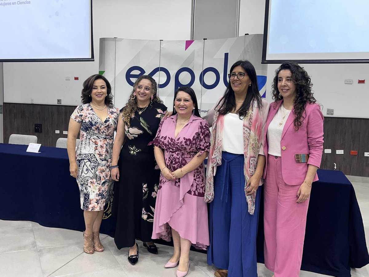 María Claudia Segovia 🇪🇨 tweet media