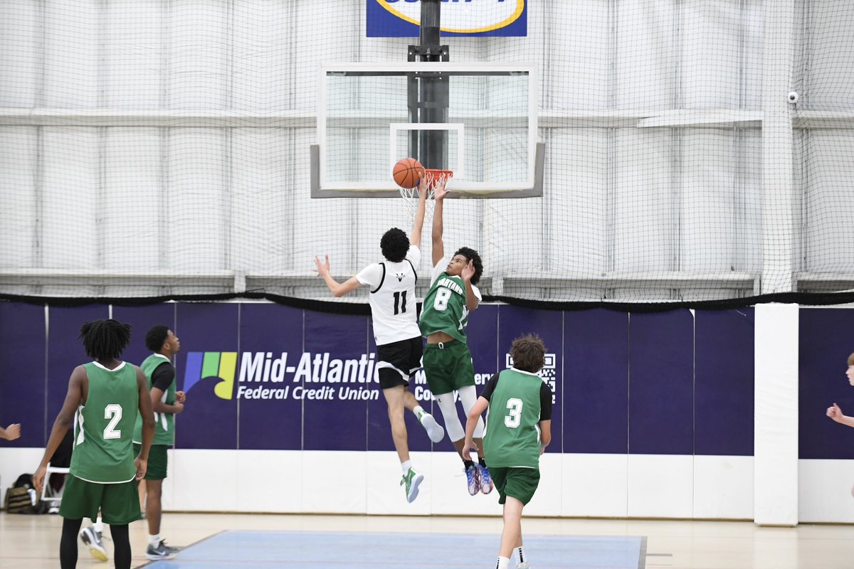 ColvinYoungJr's tweet photo. Good showing coming off my injury. 3-1 for the weekend. @Chanda_Norton 

10 pts per game
7 DRB per game
6 ORB per game
5 blks per game

One rejection! 😤
#Spartans 
#LivePeriod https://t.co/TaWJGaRGJ7