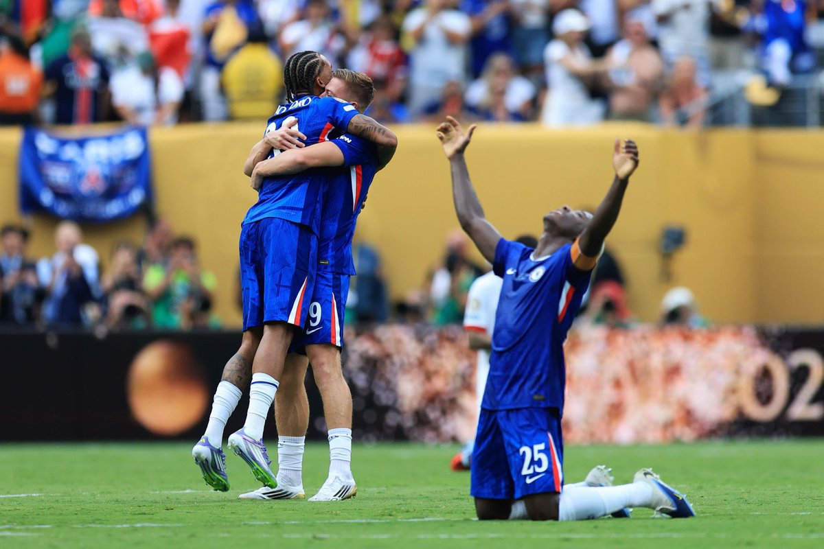 Moises Caicedo the best DM in the world. 

If you get something talk ! Talk make a see