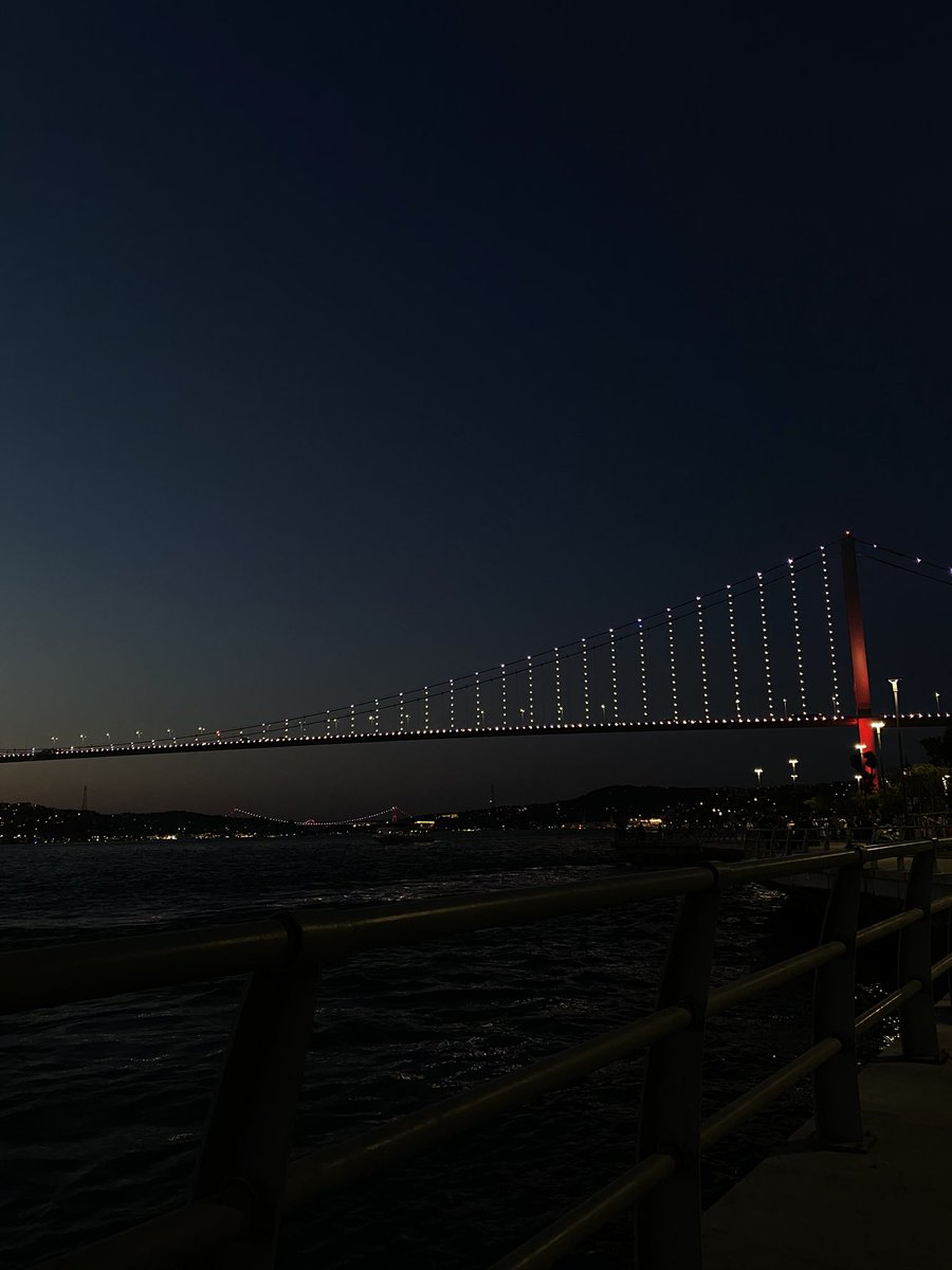 Gece uzun, uyku yoğun, düş ince…