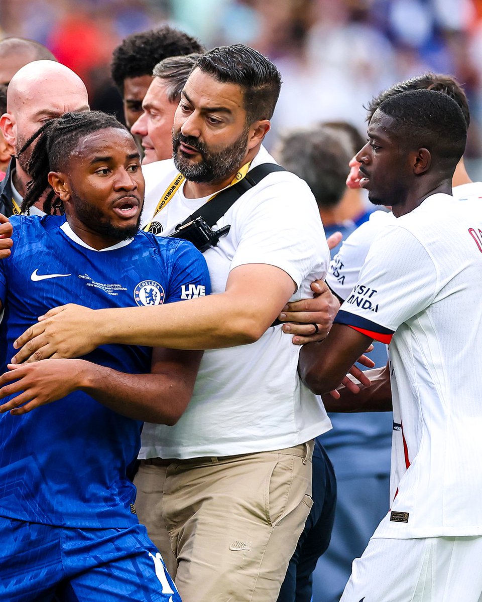 brfootball's tweet photo. Things got heated at the final whistle 🌶️ https://t.co/Orb00rikmr