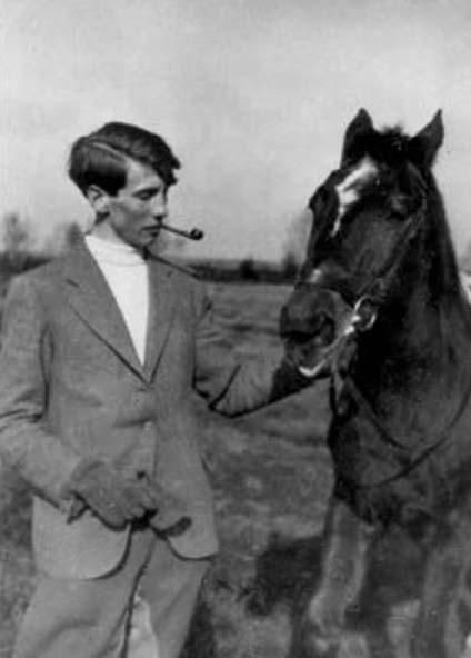 Blessed feast of St Alexander Schmorell!

Orthodox Christian. Resister against the godless Nazi regime. Martyr.

Pipe smoker. Horse appreciator.