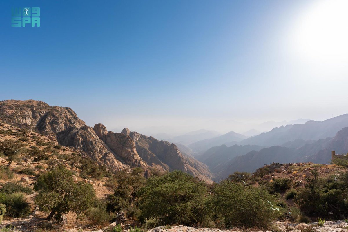 وزير السياحة يزور الطائف ويشيد بجمالها وتنوعها السياحي.
spa.gov.sa/N2358006
#واس_جودة_الحياة