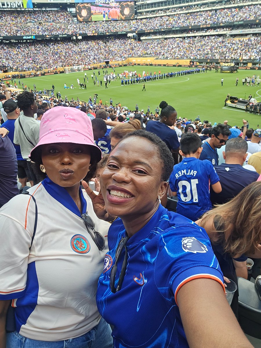 larmmy's tweet photo. WE DID ITTTTTT
CHELSEA!!!!! https://t.co/XHLKtIYYfc