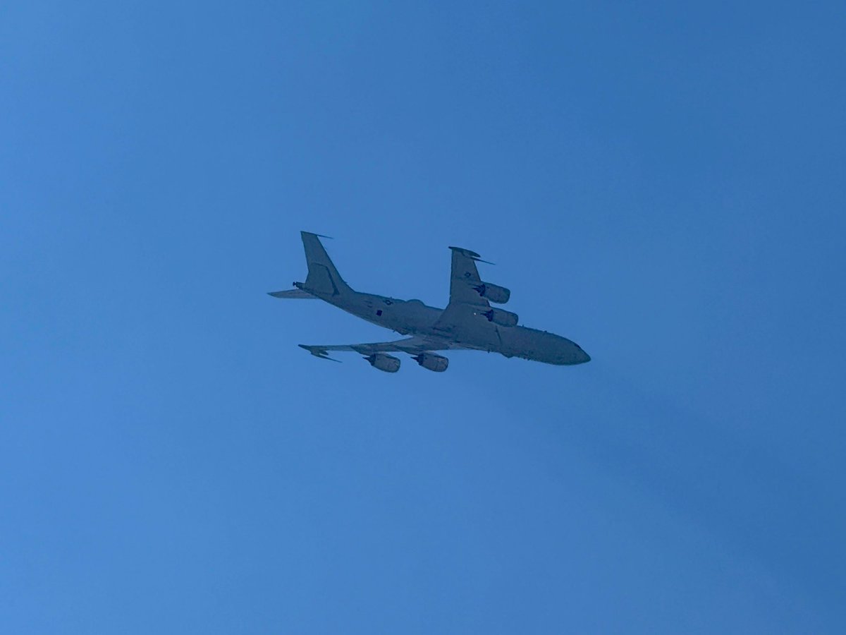 MidwestPlanes's tweet photo. I don’t think I’ve seen this one before. Looks to have taken a trip to Oregon and back and not a lot of details on adbsexchange. Anyone have details? #Airplane #Military #flightradar https://t.co/r1lRNjASFX