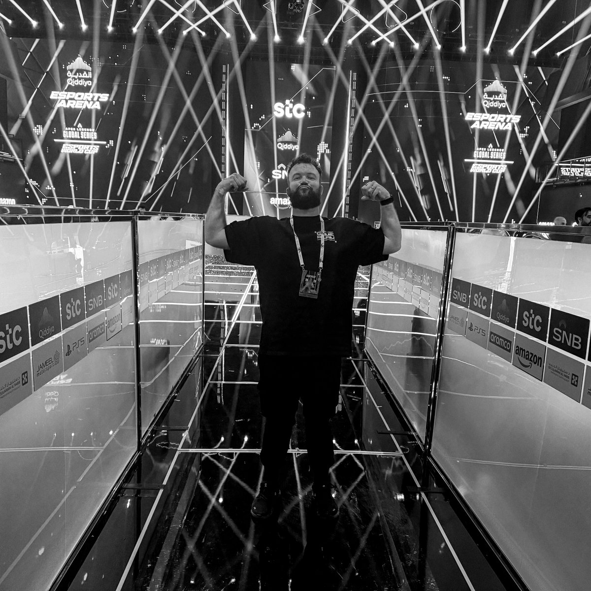 Another tremendous ALGS event in the books, love working with these guys so much. 

Shoutout to the incredible team for all their hard work this week 🫶 

<a href="/LukasHolderried/">Lukas</a> <a href="/apex0_hkr/">Hikaru</a> <a href="/Nessiemakes/">Nessie</a> <a href="/shaark/">shark (PREDEBUT)</a> <a href="/connordotpng/">connor</a> <a href="/bmzloop/">Loop</a> <a href="/Pojoman_/">Pojoman</a> <a href="/JayceeFX/">Jay</a> <a href="/hobocutie137/">Hobocutie</a>