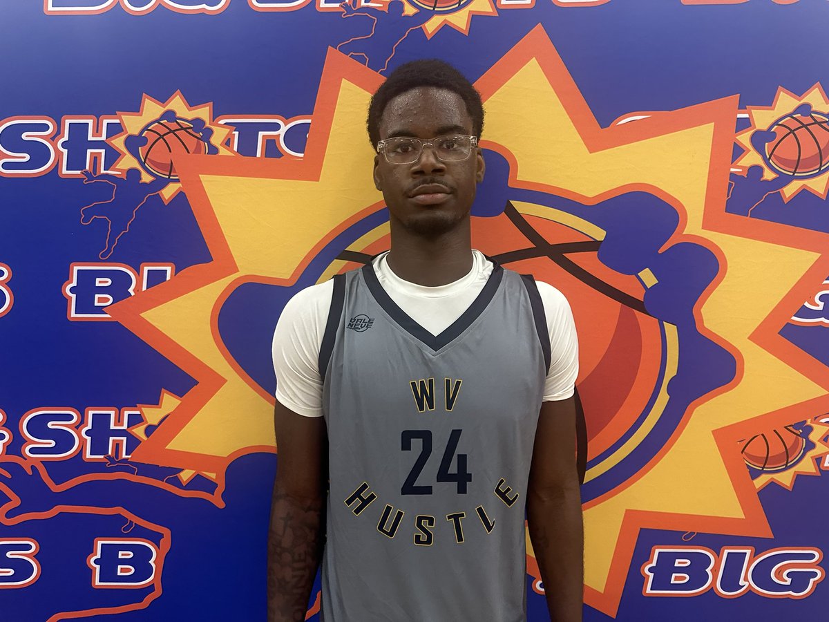 BIG SH🏀TS tweet media