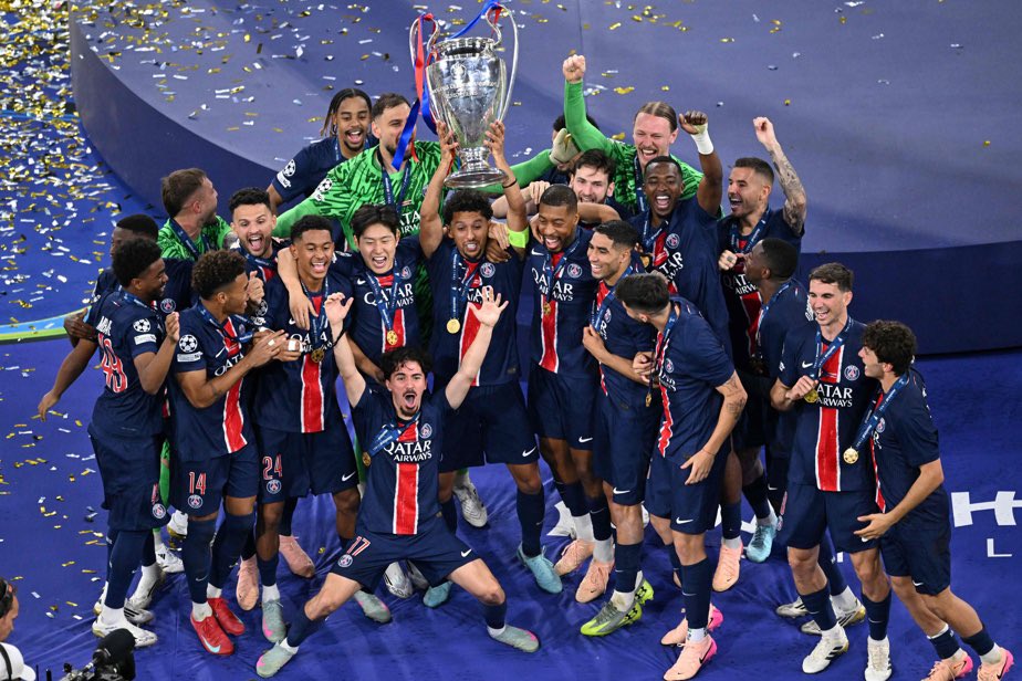 jeuhne's tweet photo. รa n'enlรจve rien ร la saison incroyable qu'ร fait Paris,il reste la Supercoupe et coupe intercontinentale( la vraie coupe du monde des clubs) a remportรฉ.
Je remercie la communautรฉ de mรฉdiafoot10 de m'avoir acceptรฉ et aux abonnรฉs sur X qui me suivent.Merci
#mediafoot #Twitter https://t.co/uqutYRFErq