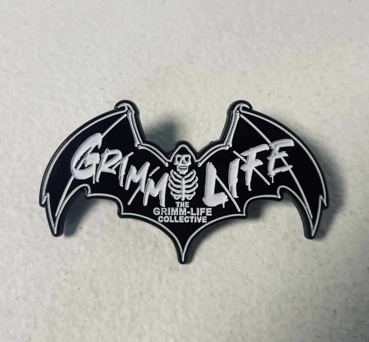 grimmlife's tweet image. Attention…NEW enamel bat pins have arrived in our store. And they are glow in the dark.
grimmlifecollective.com
