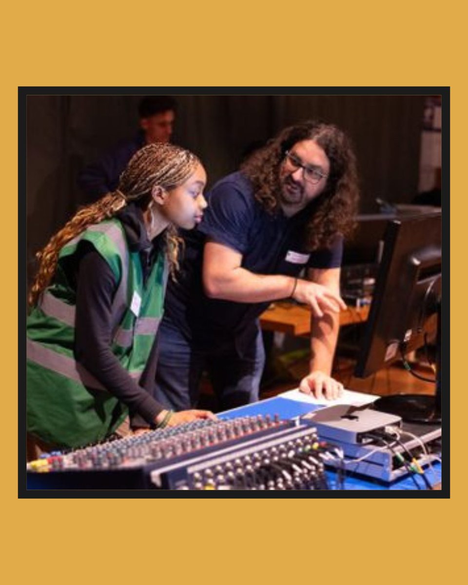 A brilliant resource for the creative #arts!

The <a href="/NationalTheatre/">National Theatre</a>’s Skills Centre offers UK-wide placements, training &amp; apprenticeships - from technical &amp; digital to hospitality, production &amp; more.

Opportunities range from entry-level to mid-career.

🔗 nationaltheatre.org.uk/learn-explore/…