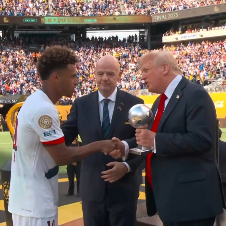 se solta o bolsonara eu tiro a taxa 😂😂😂