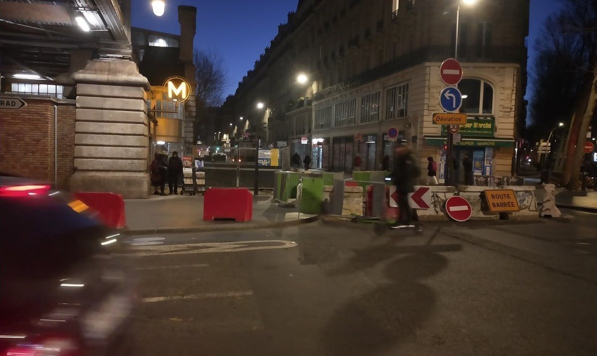Fdesouche.com est une revue de presse tweet media