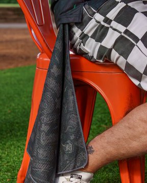 mechincFigure's tweet image. We broke in the new 'Bogeys & Burnouts' collab w/
@BogeyBrosGolfCo the only way we know how — with a few bad swings, cold @DrinkGarageBeer 's, & good times!
Go hit the course, and raise some hell ⛳️
🛠️ Snag yours before they're gone @ GasMonkeyGarage.com
