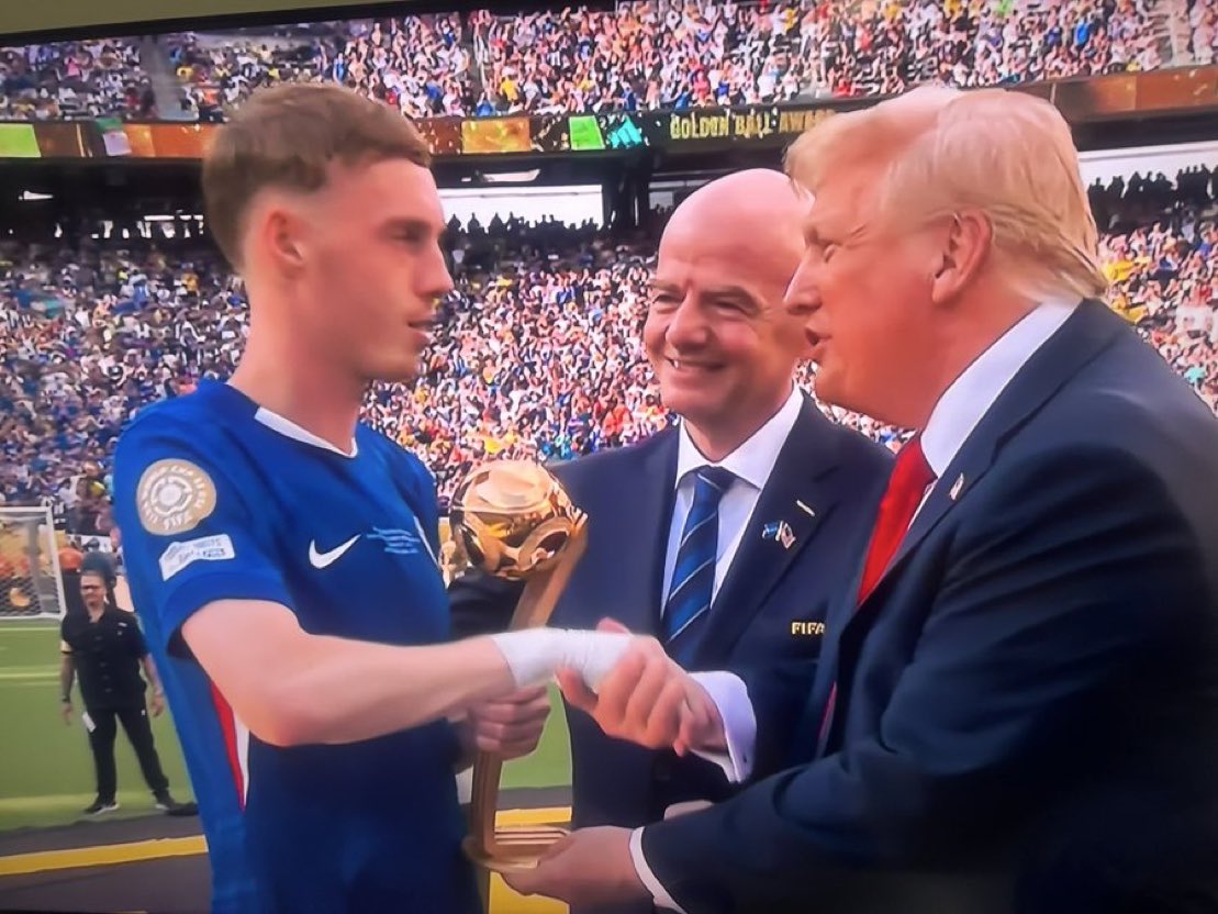 es posiblemente la foto más random de la historia