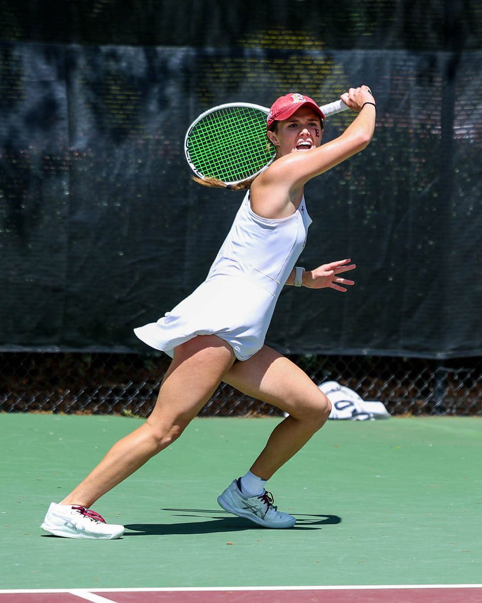 ElonWTennis's tweet image. Congratulations to Simone Bergeron on an excellent run to the singles semifinals this weekend at the ITA Summer Series event hosted by Navy! She won a pair of matches to reach the final four! 👏
#PhoenixRising | #EUWT