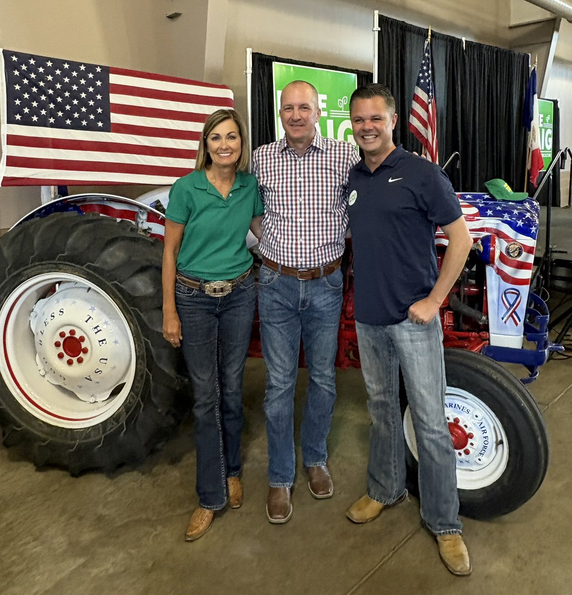 MikeNaigIA's tweet image. Thank you to everyone who joined us last night to support our campaign鈥攁nd a special thanks to @KimReynoldsIA and @joniernst for their strong leadership and friendship
Together, we鈥檙e fighting for #IowaAg and standing up for farms, families, and freedom! 馃嚭馃嚫