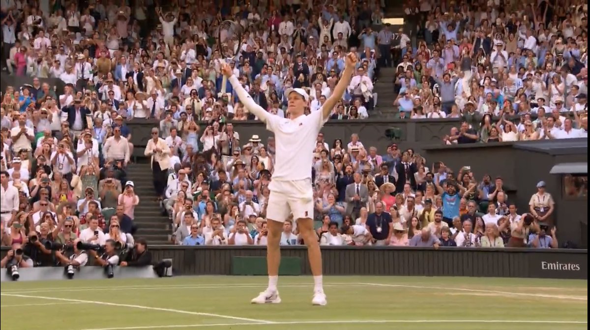 Great first “cut” <a href="/guytassell/">Guy Tassell</a> 
Perfect capture of the winning moment! <a href="/Wimbledon/">Wimbledon</a> 👌🏻