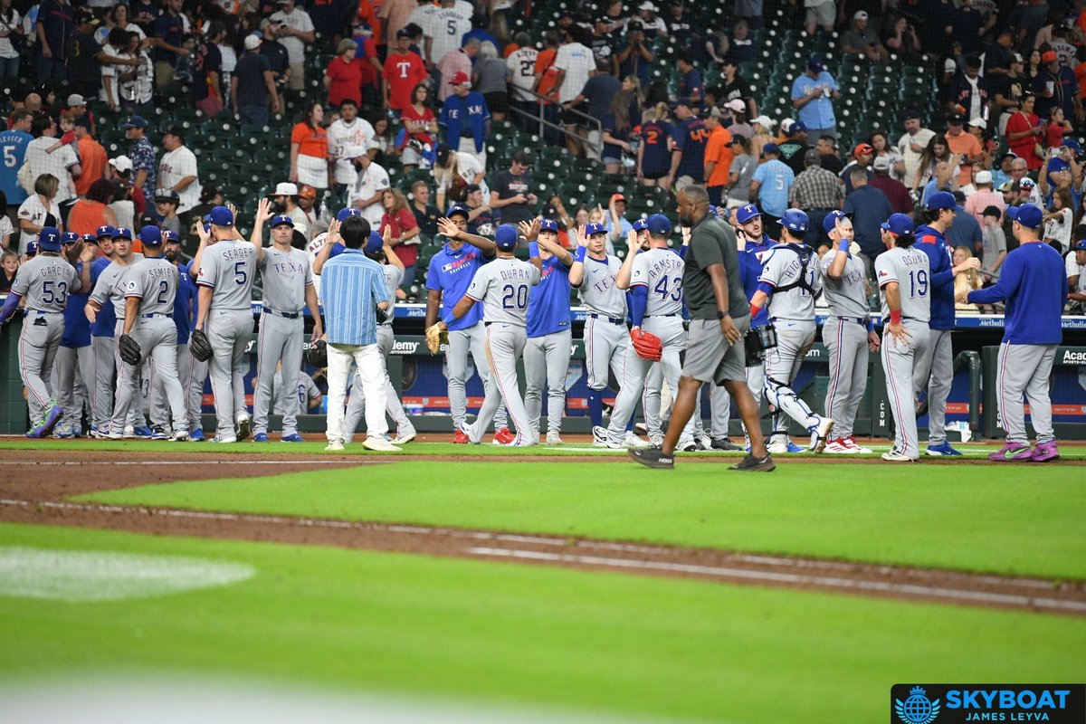 XFactor2006's tweet image. The Texas Rangers defeated the Houston Astros 5-1 final. @astros @rangers @MLB @theskyboat #CrushCity #spacecity #Astrosbaseball⚾️ #astrosnation #Astros @Rangers @mlb #astrosbaseball #houvstex #Houston #baseballphotography⚾️📸 #Baseball #mlbphotos #mlb⚾️ #sportsphotography