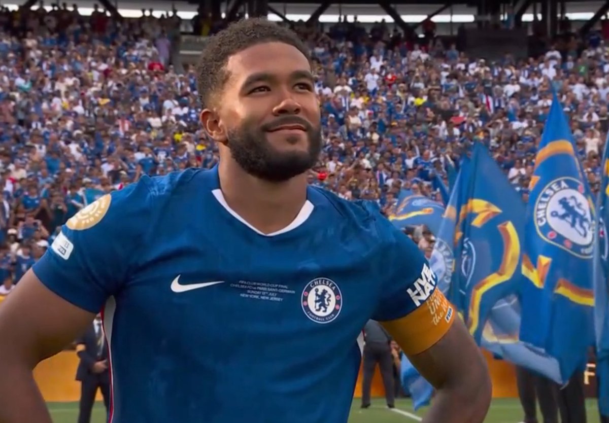 my captain, they could never make me hate you reecy 💙🥹